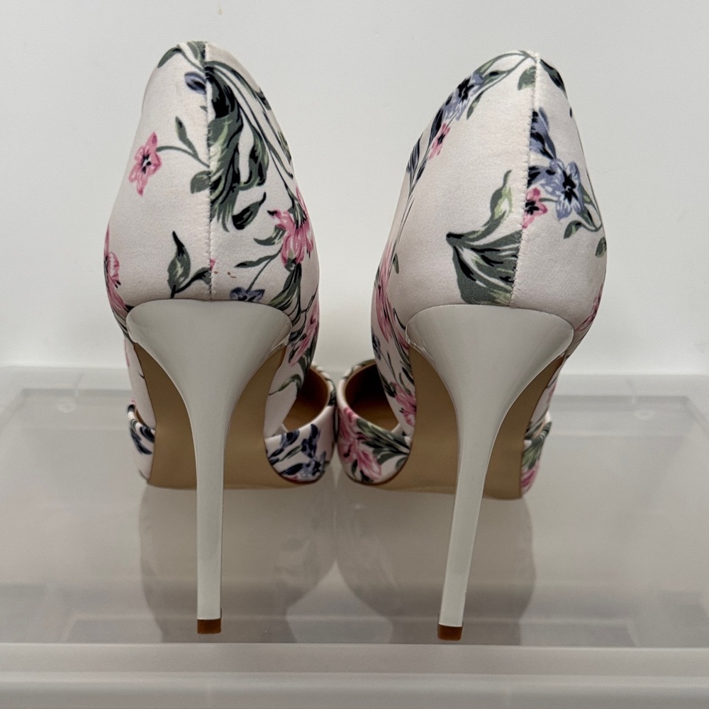 Buy 1 get 1 FREE 
JustFab Floral Heels - Cream and Pink - Picture 5 of 8